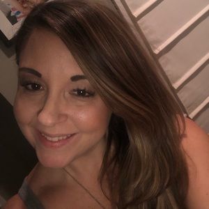 Meet your Posher, Briana